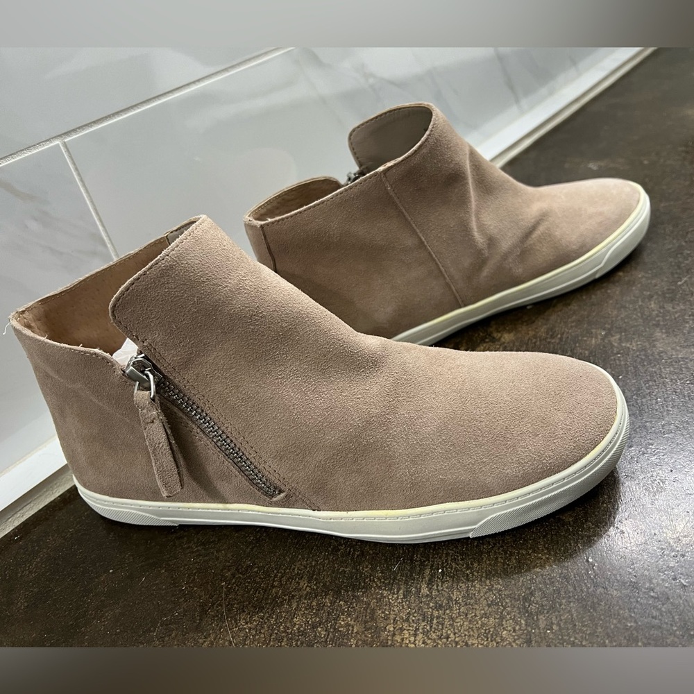 Crown Vintage Zia Zip Up Ankle Sneakers